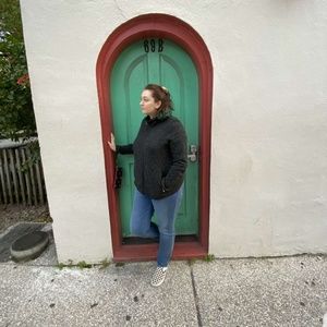 Meet your Posher, Lindsey